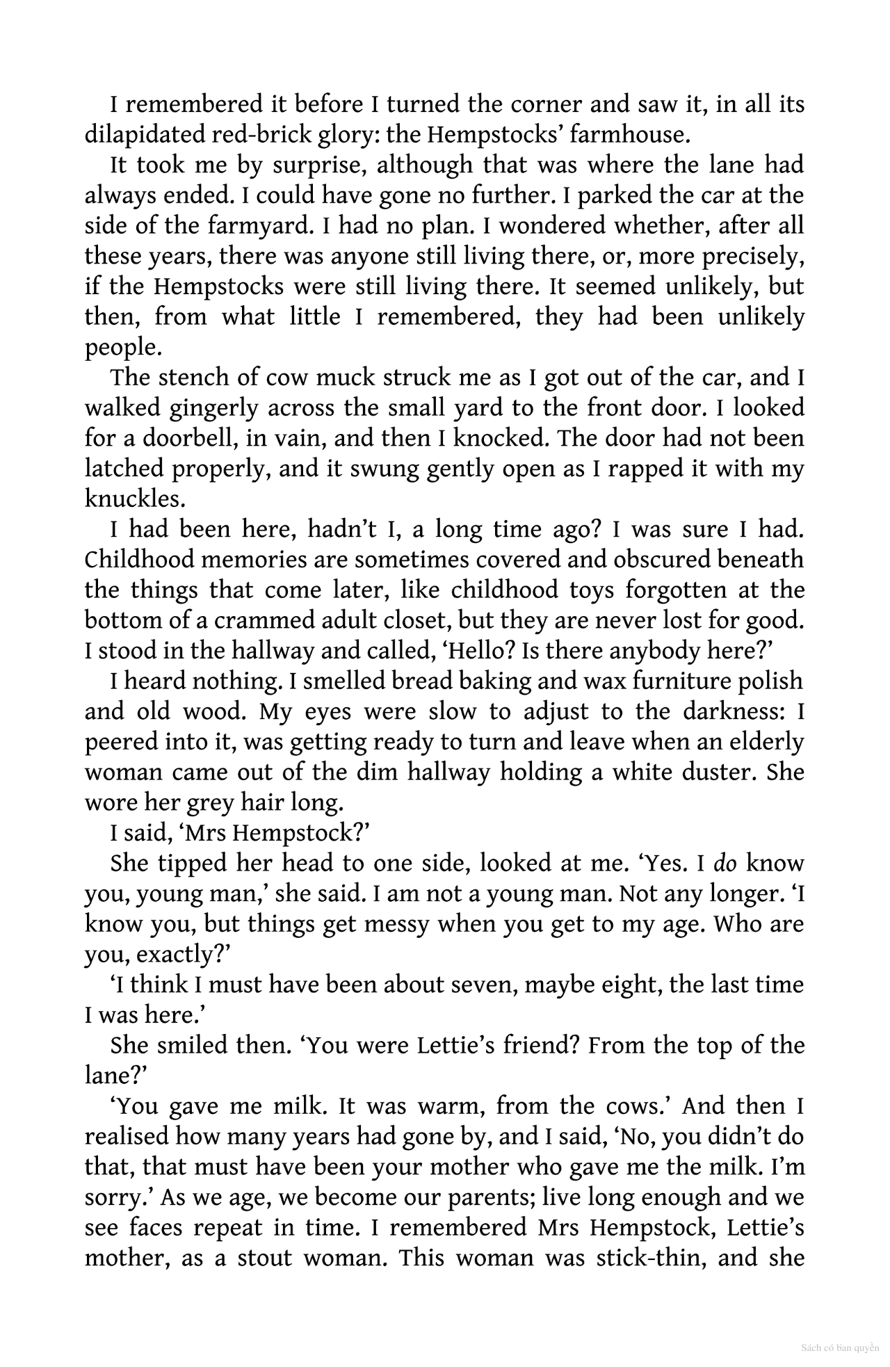 the ocean at the end of the lane