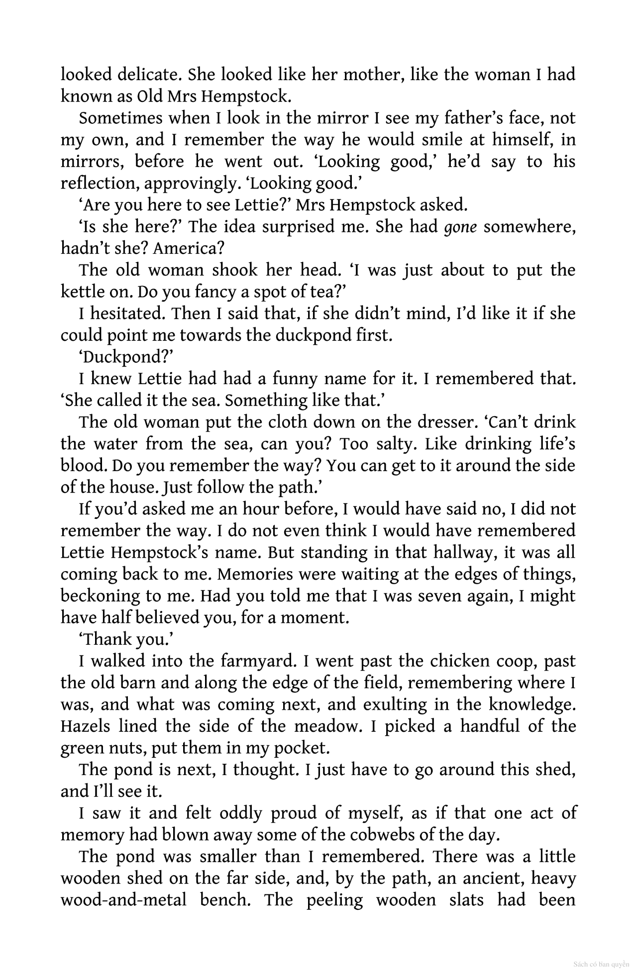 the ocean at the end of the lane