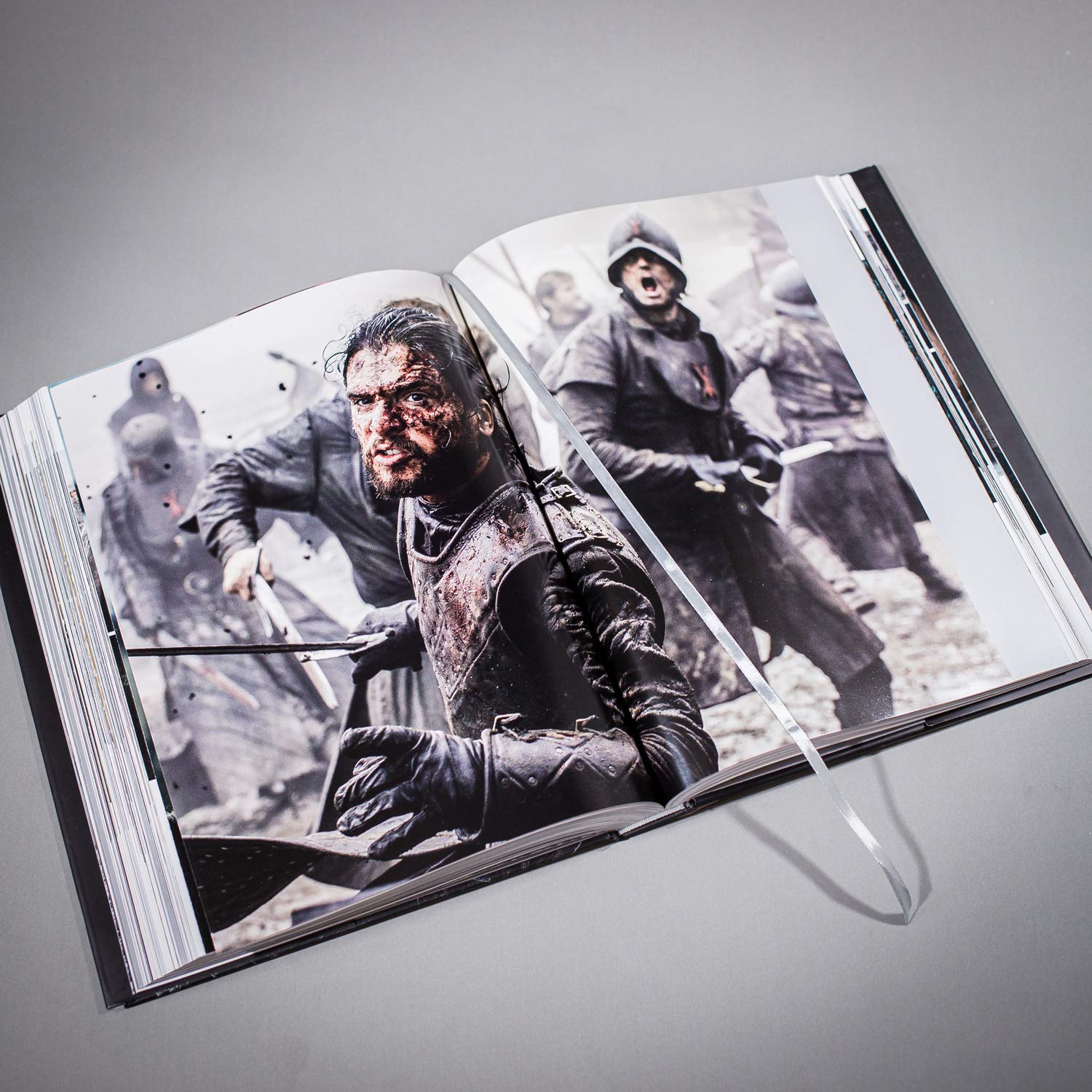 the photography of game of thrones : the official photo book of season 1 to season 8