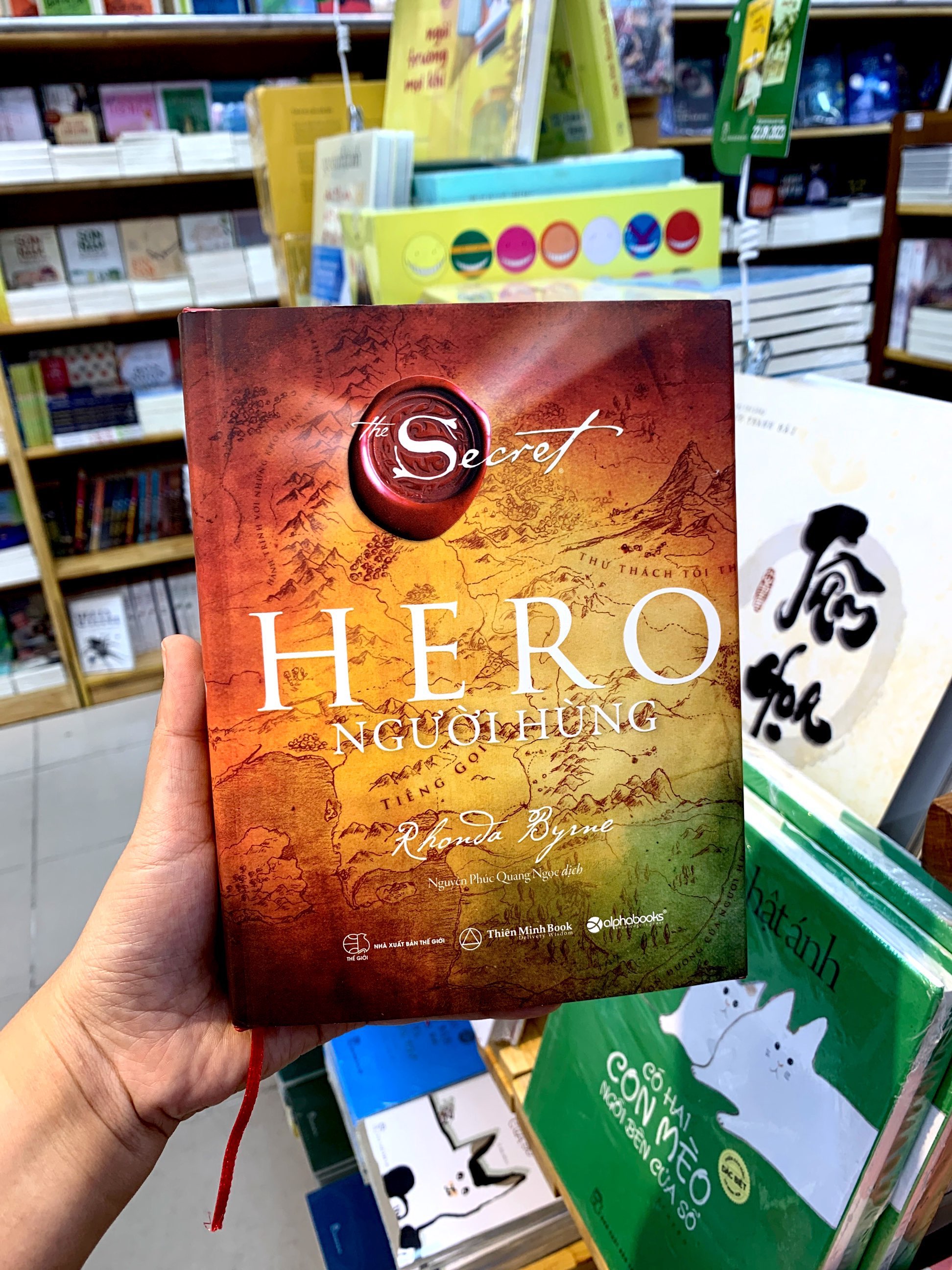 The Secret - Hero - Người Hùng - Bìa Cứng