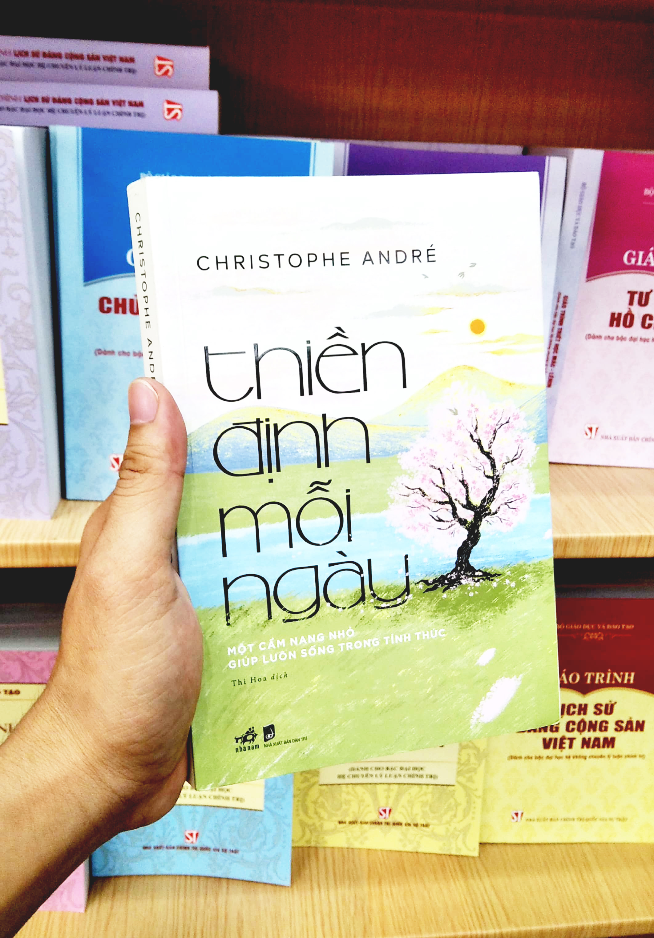 thiền định mỗi ngày - một cẩm nang nhỏ giúp luôn sống trong tỉnh thức