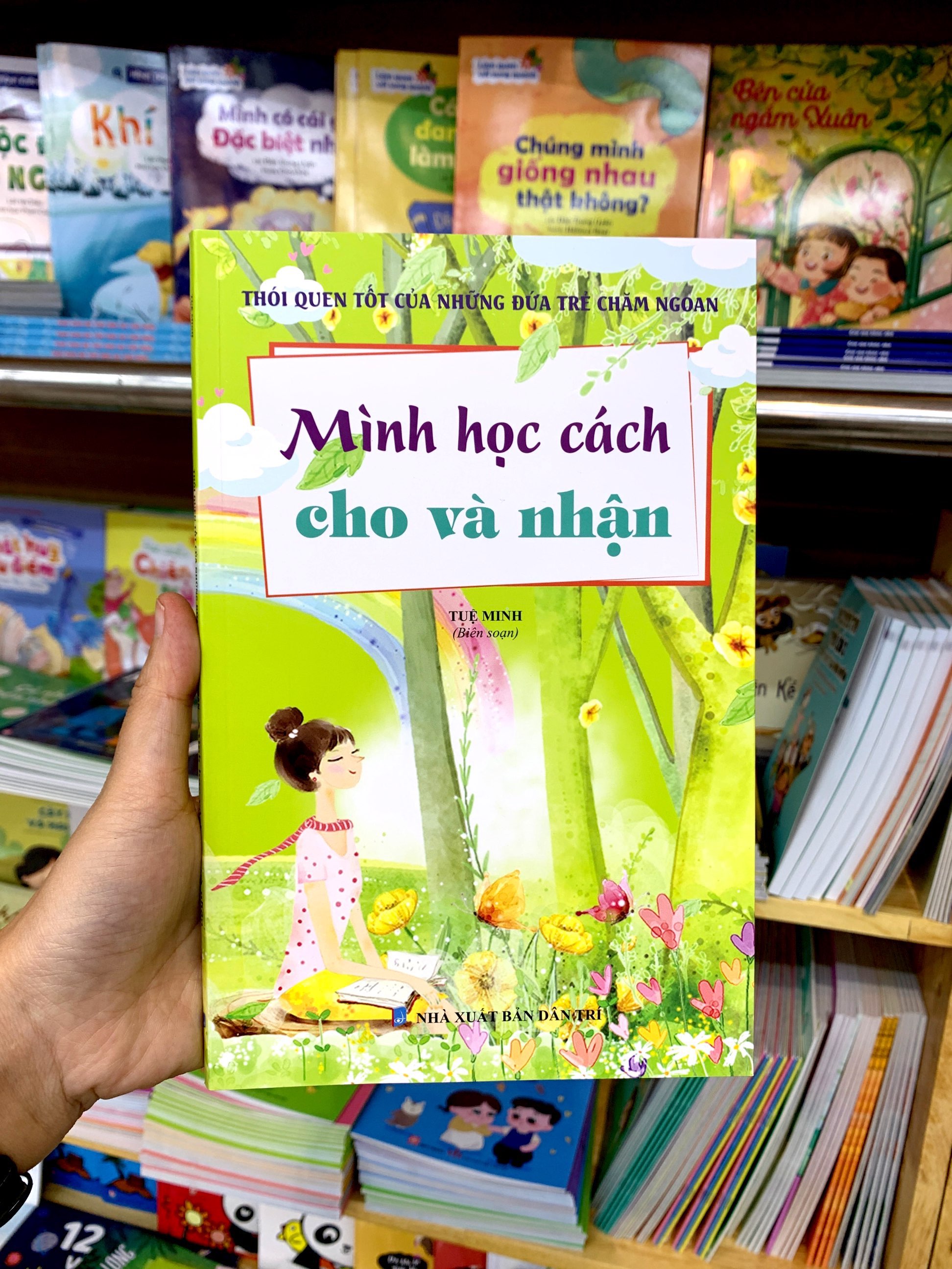thói quen tốt của những đứa trẻ chăm ngoan - mình học cách cho và nhận
