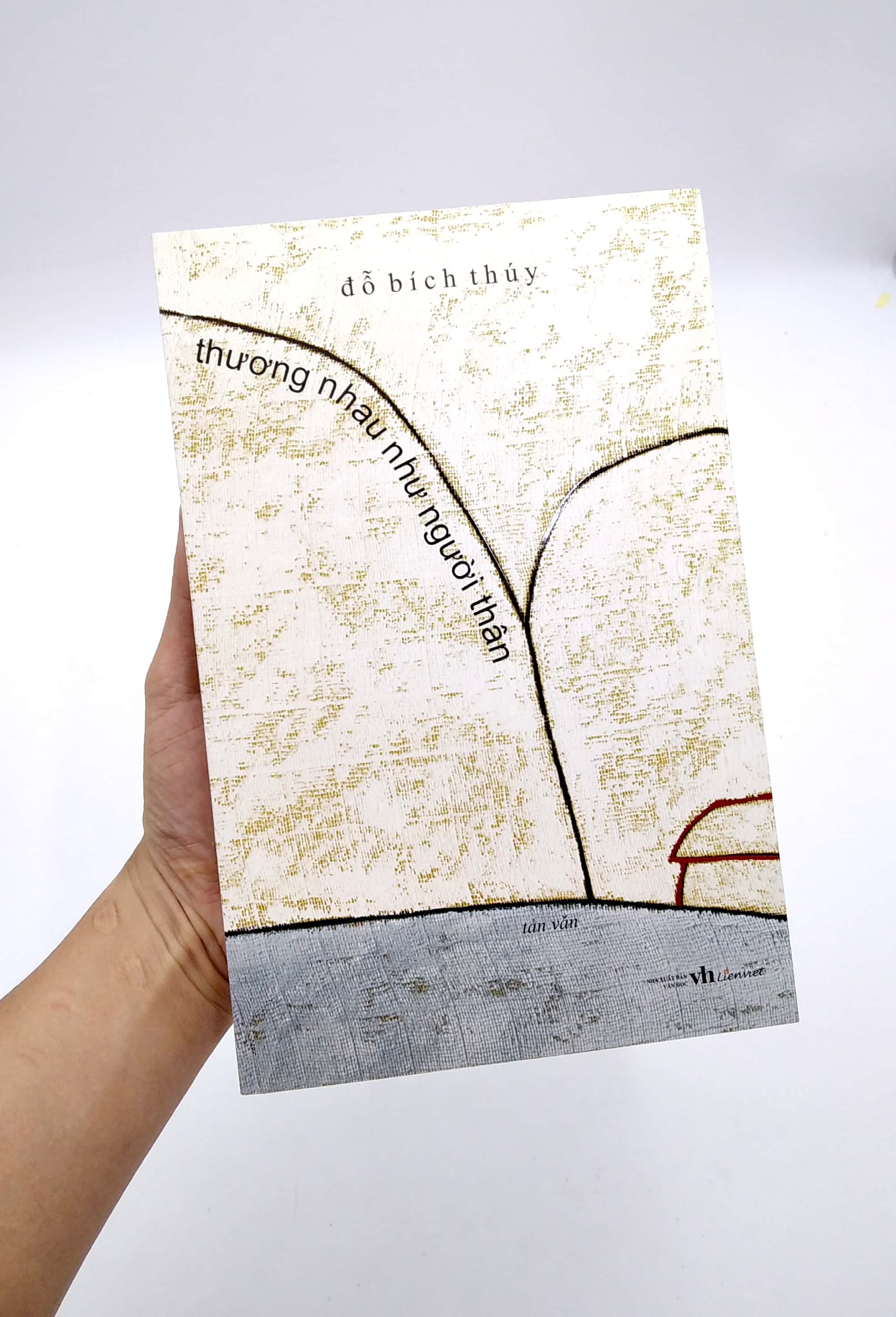 thương nhau như người thân