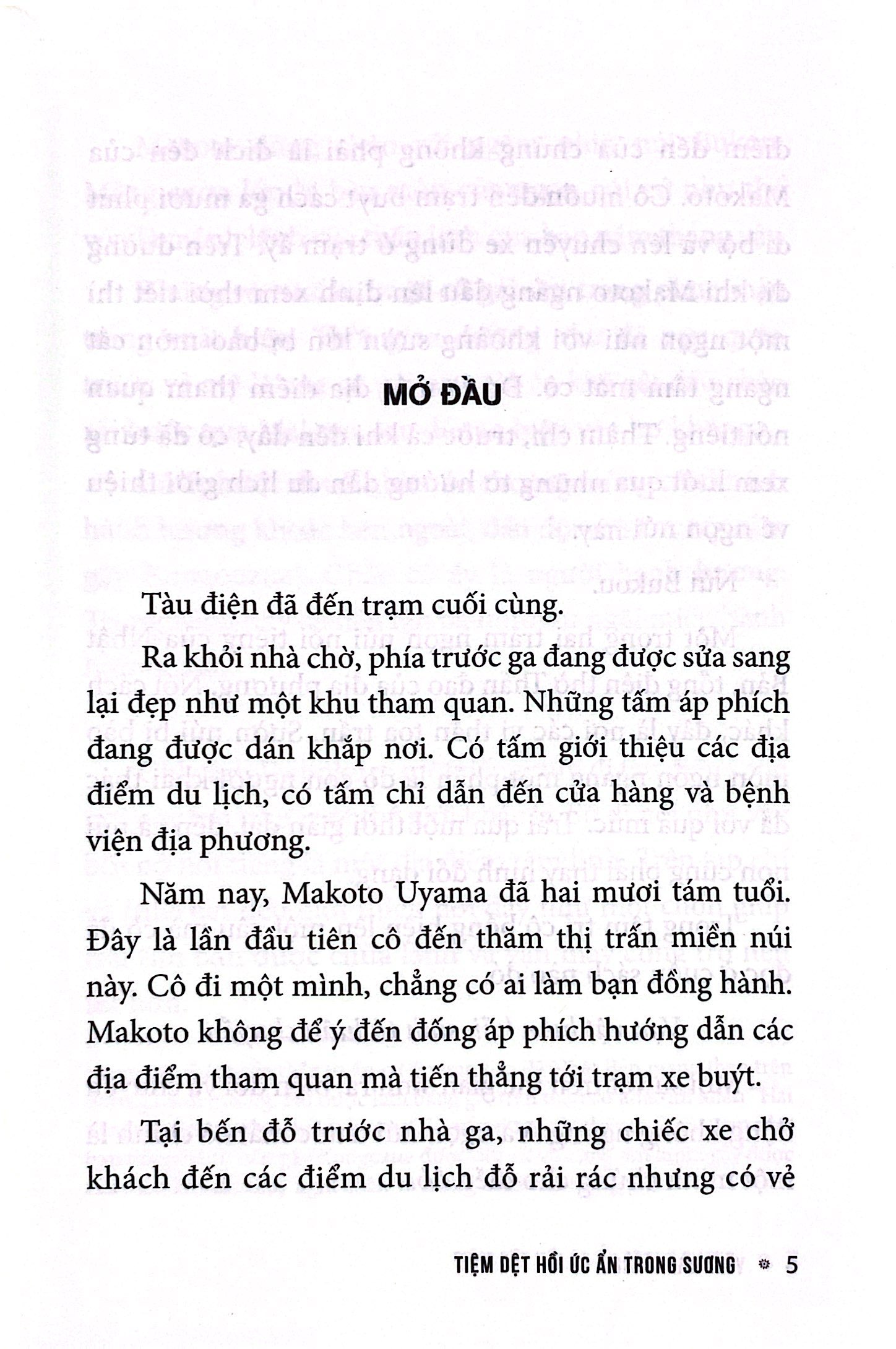 tiệm dệt hồi ức ẩn trong sương