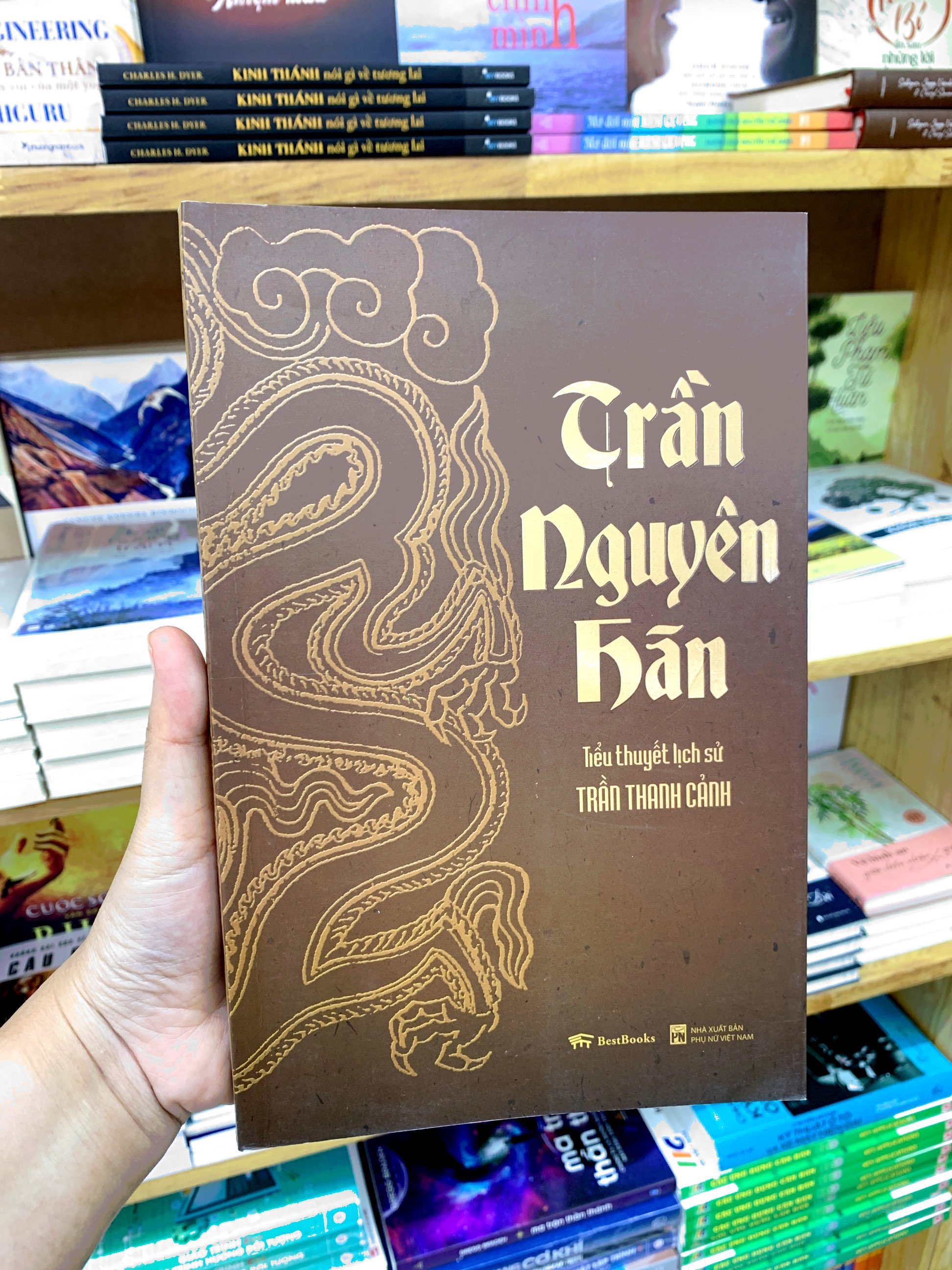 tiểu thuyết lịch sử - trần nguyên hãn