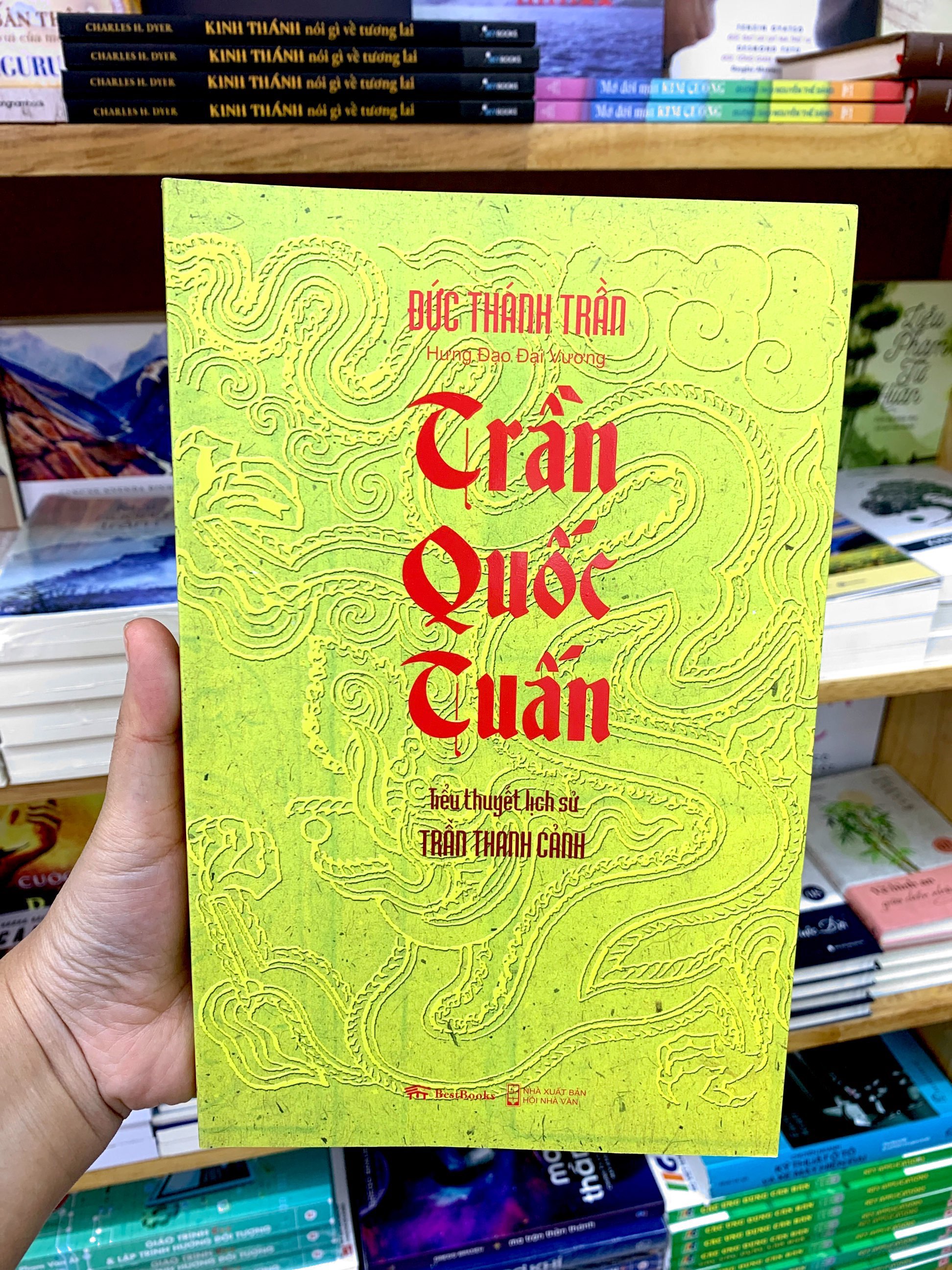 tiểu thuyết lịch sử - trần quốc tuấn