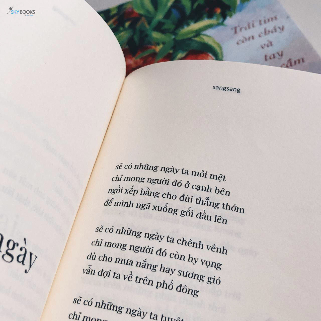 trái tim còn cháy và tay còn cầm