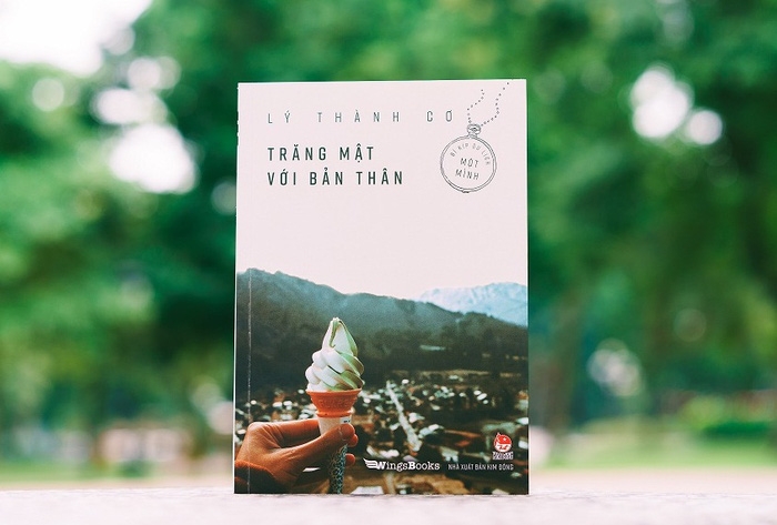 trăng mật với bản thân - bí kíp du lịch một mình - tặng kèm postcard