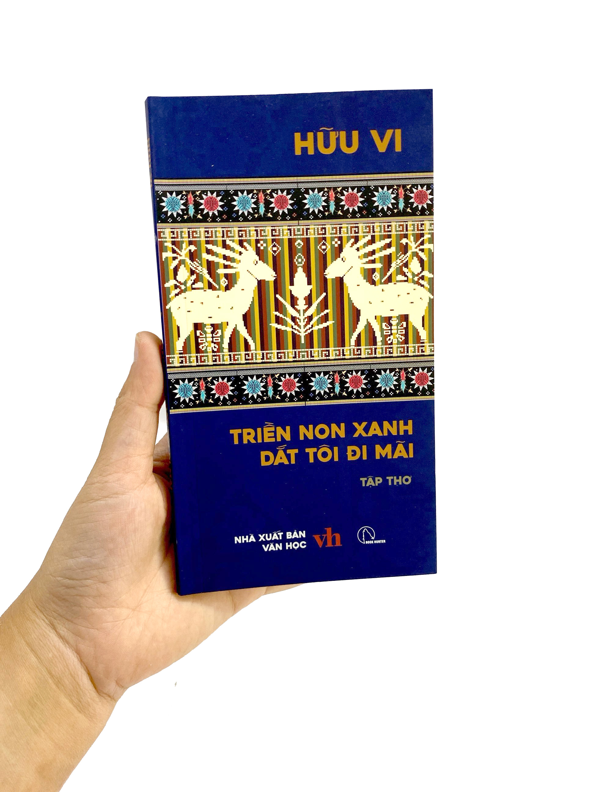 triền non xanh dắt tôi đi mãi - tập thơ