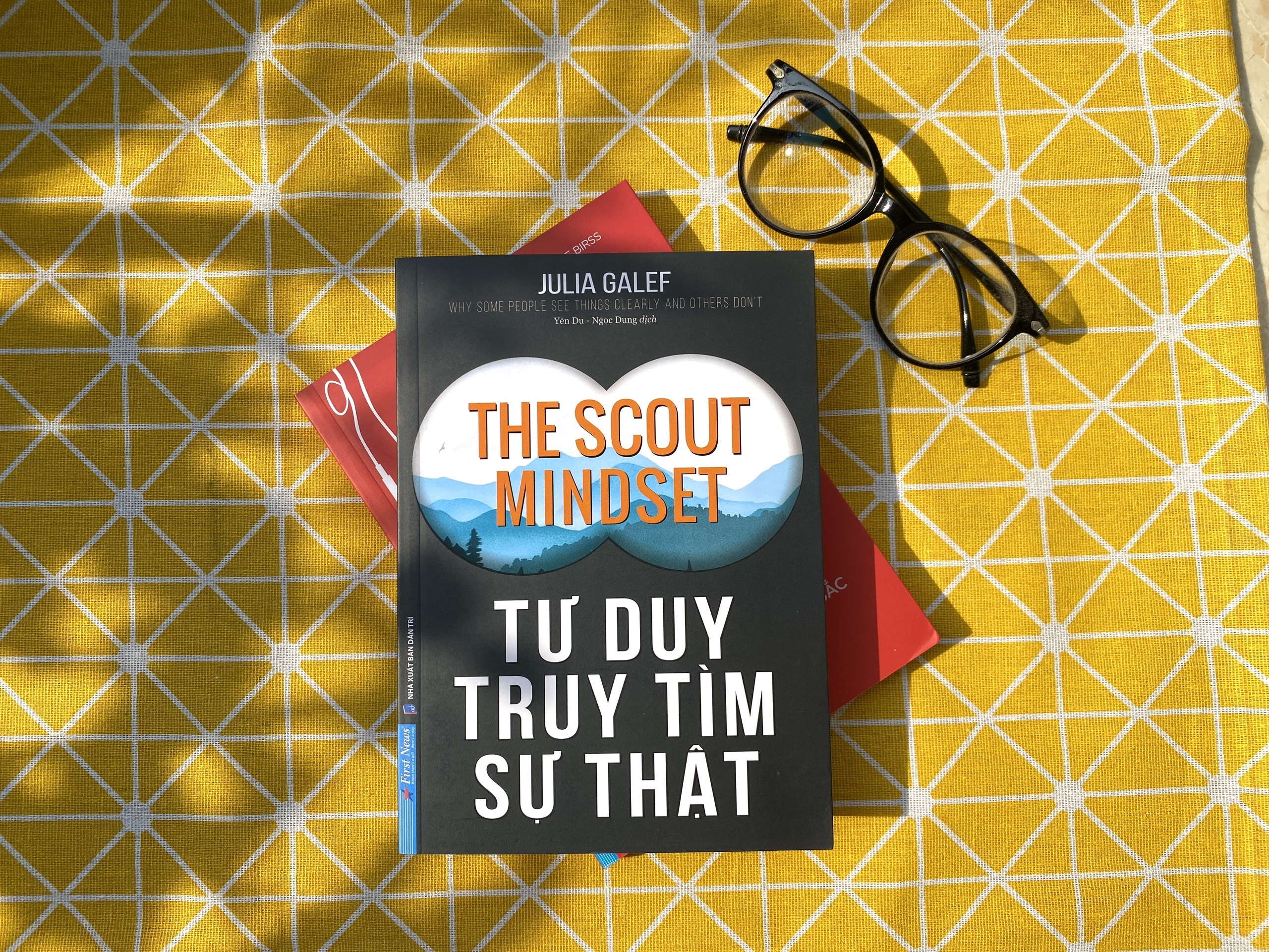 tư duy truy tìm sự thật - the scout mindset