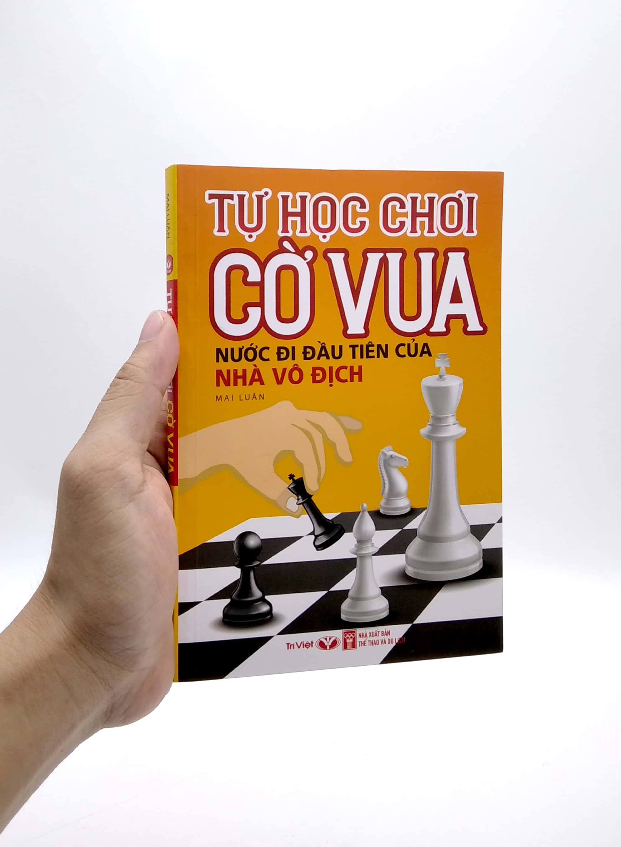 tự học chơi cờ vua - nước đi đầu tiên của nhà vô địch