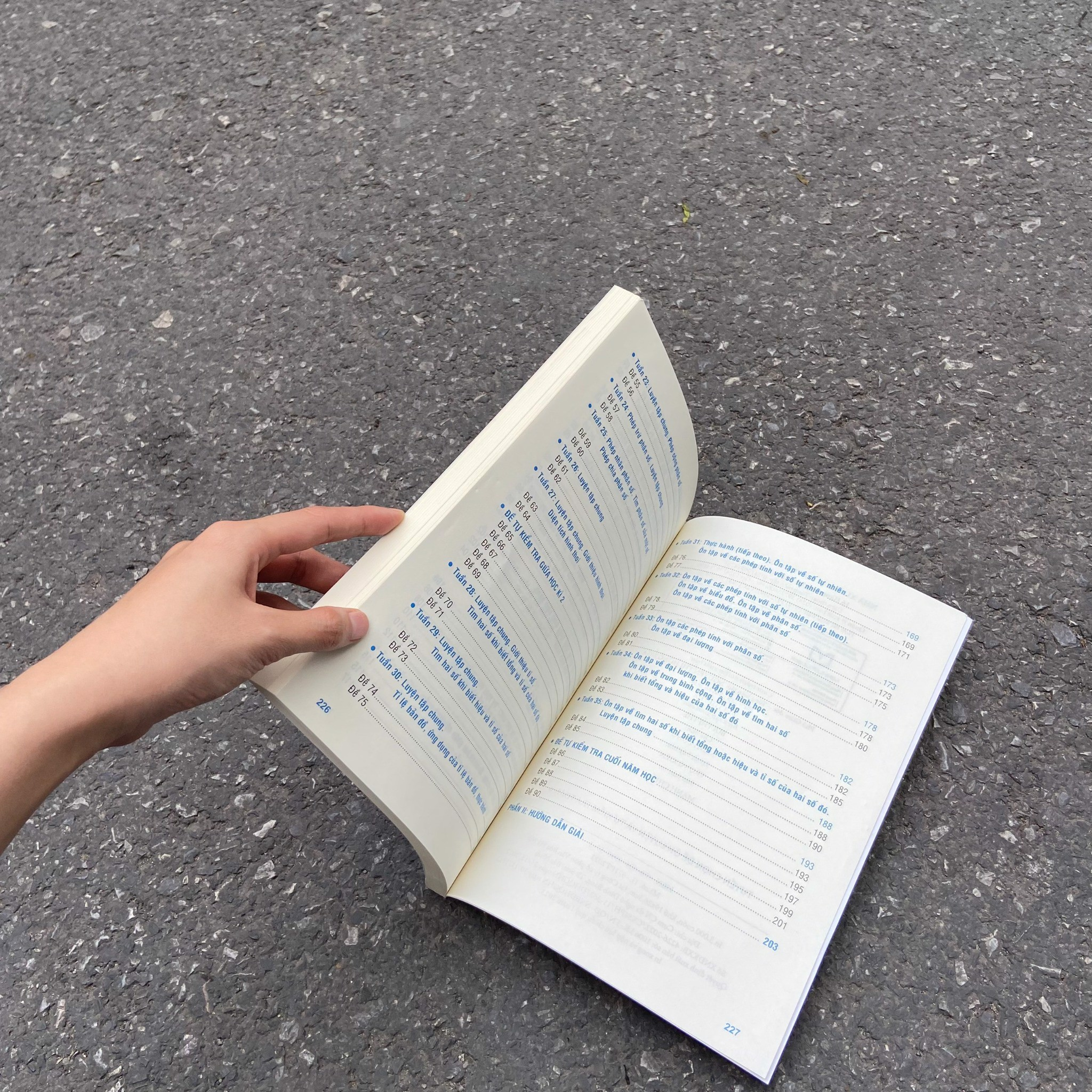 tuyển chọn đề ôn luyện và tự kiểm tra toán 4 - ôn tập lí thuyết và bổ sung bài tập ngoài giờ