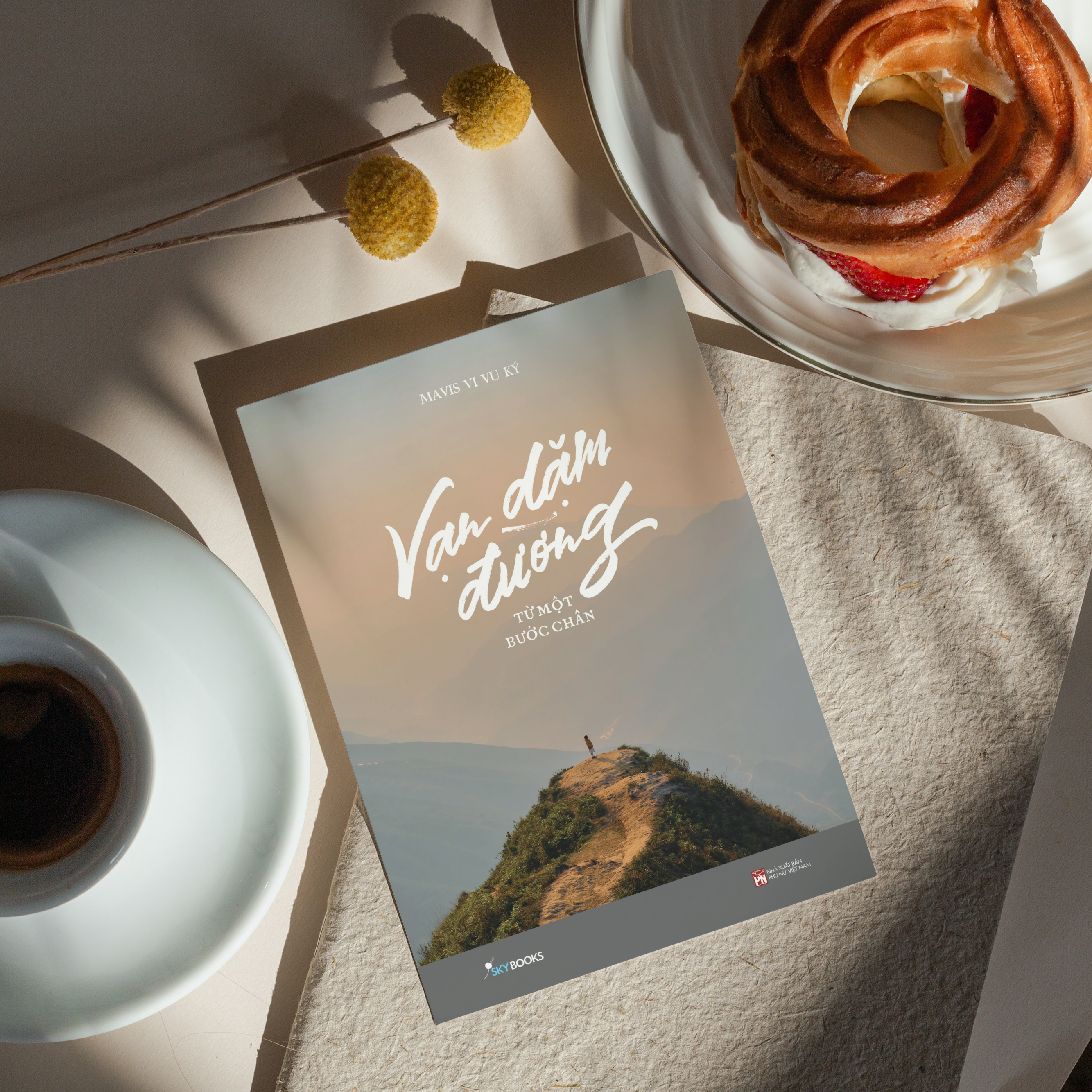 vạn dặm đường từ một bước chân - tặng kèm bookmark