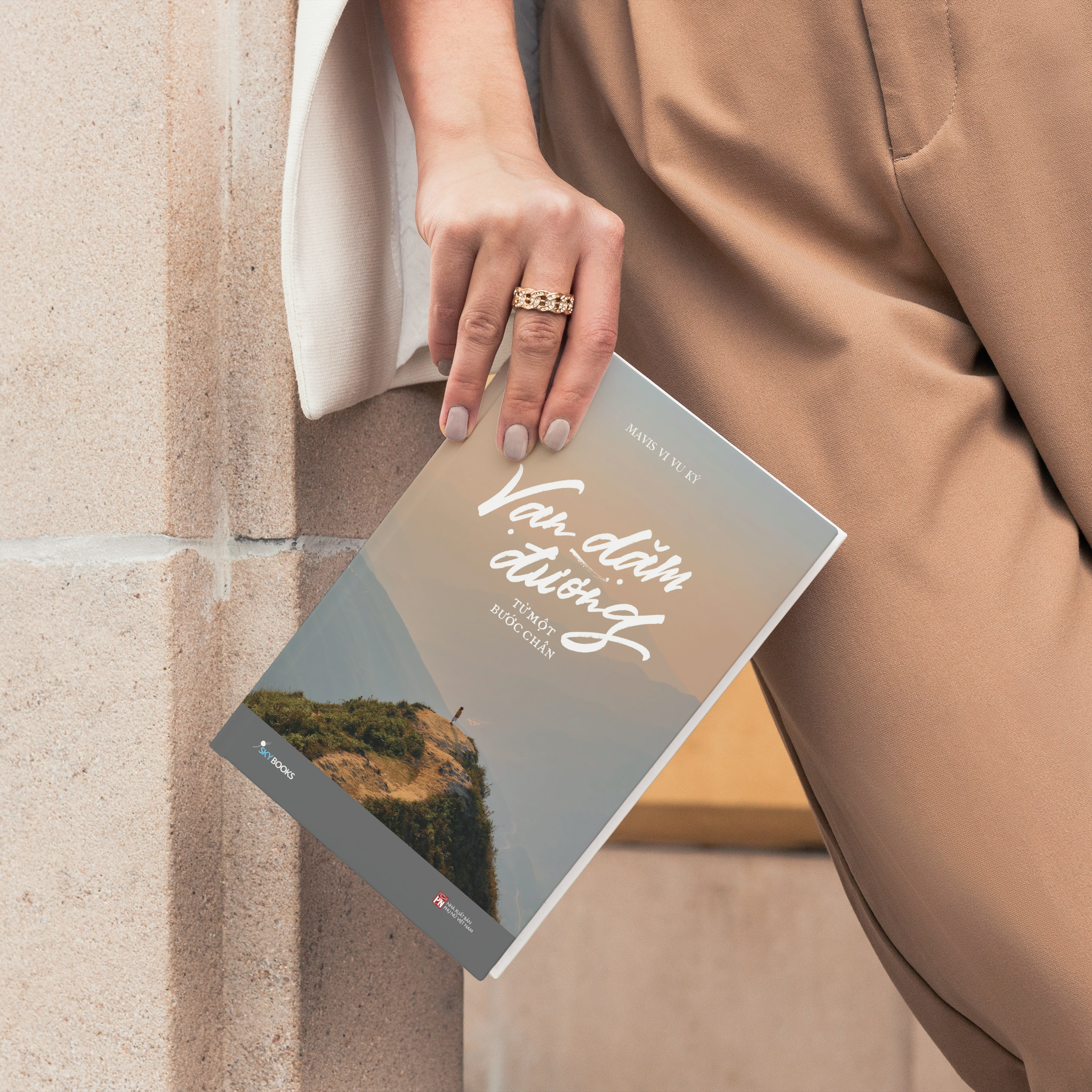 vạn dặm đường từ một bước chân - tặng kèm bookmark