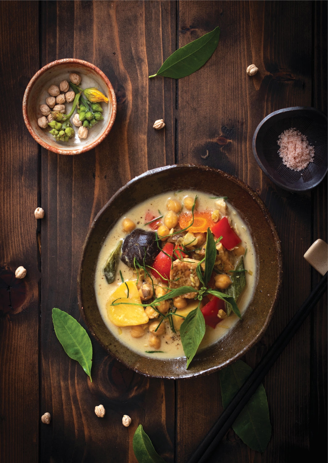 về nhà ăn cơm - 45 công thức thuần chay cho mâm cơm nhà bạn (tái bản 2024)