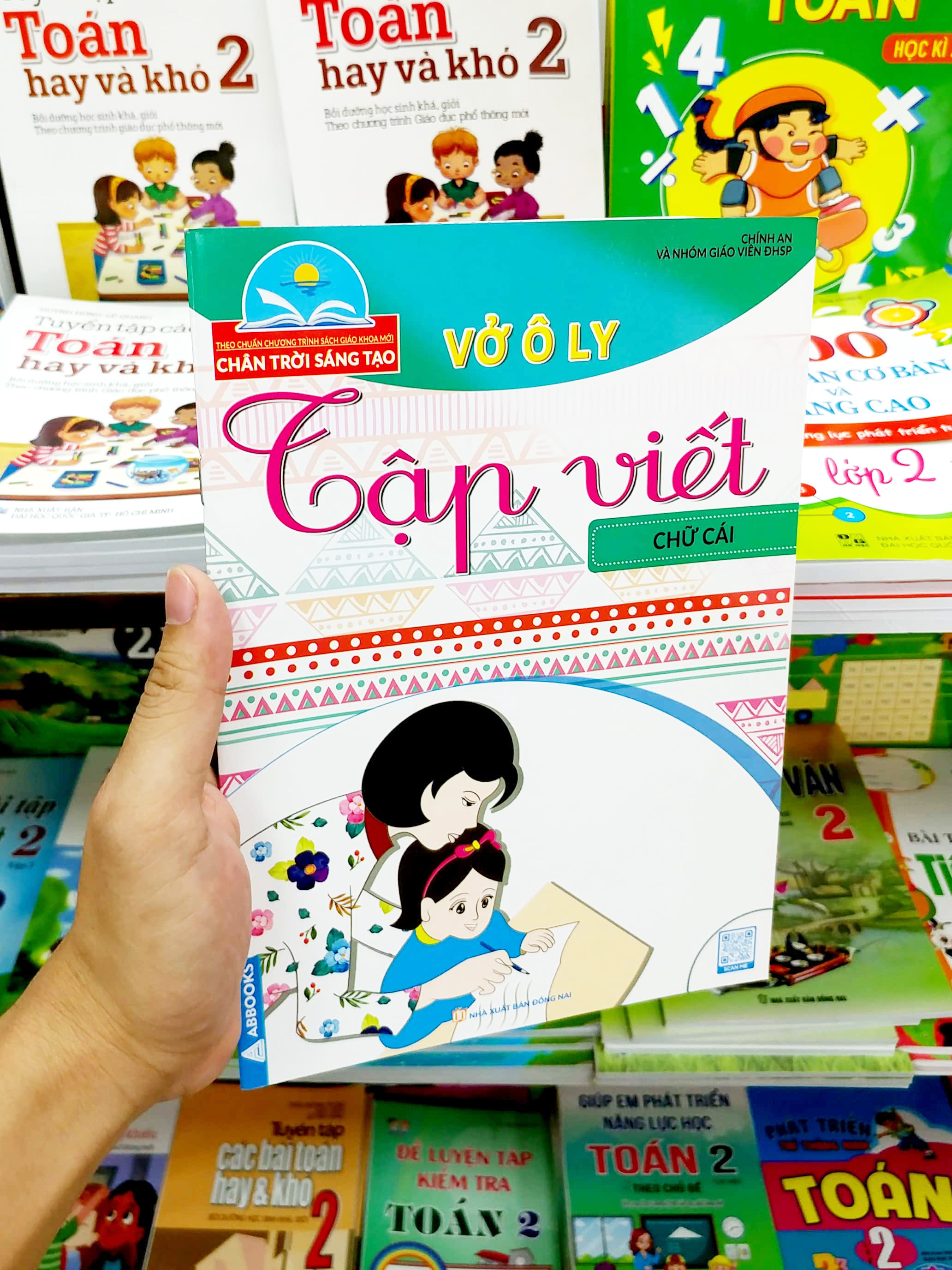 vở ô ly tập viết - chữ cái - theo chuẩn chương trình sách giáo khoa mới - chân trời sáng tạo