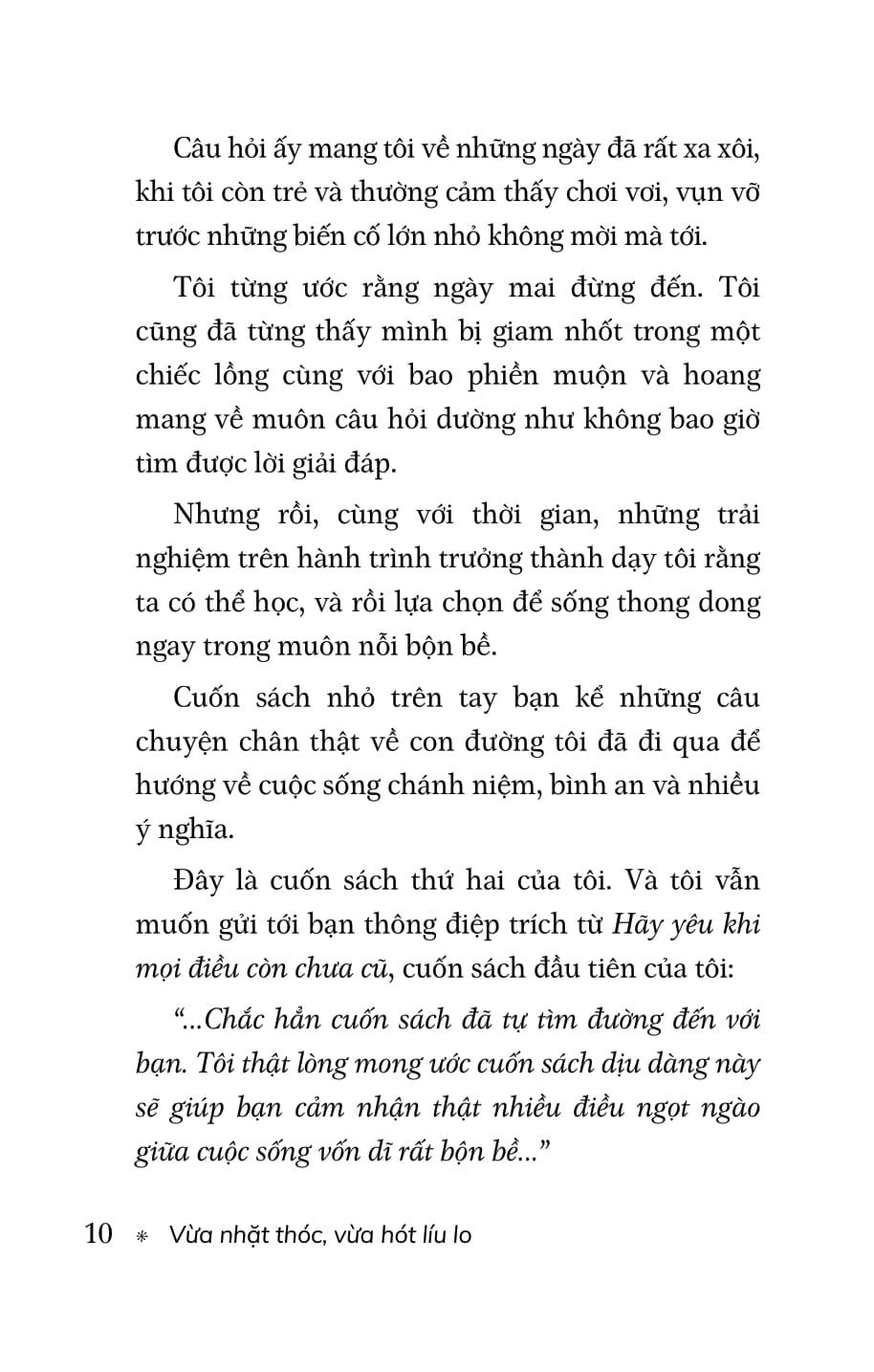 vừa nhặt thóc vừa hát líu lo
