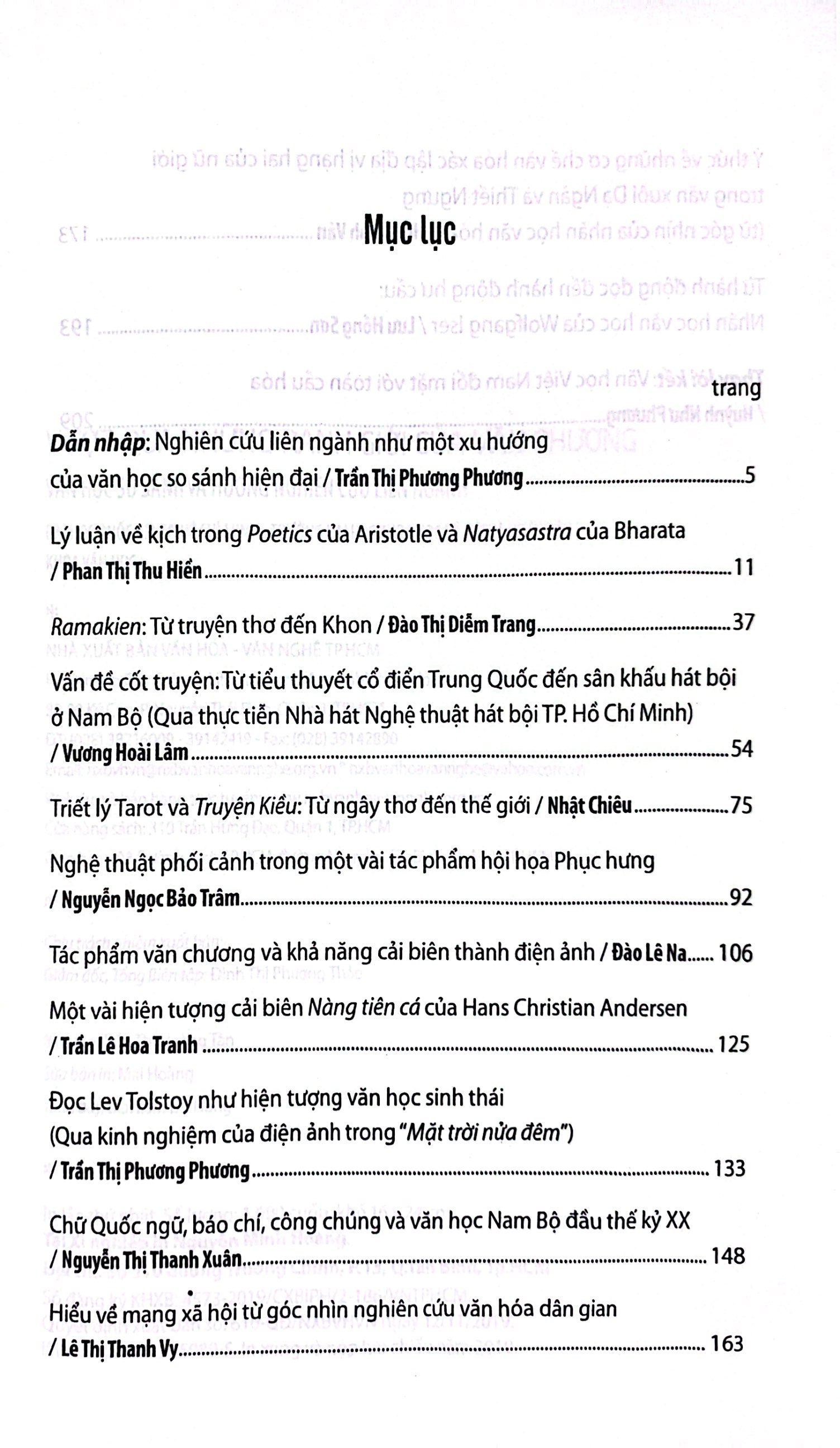 vượt qua những ranh giới của văn chương
