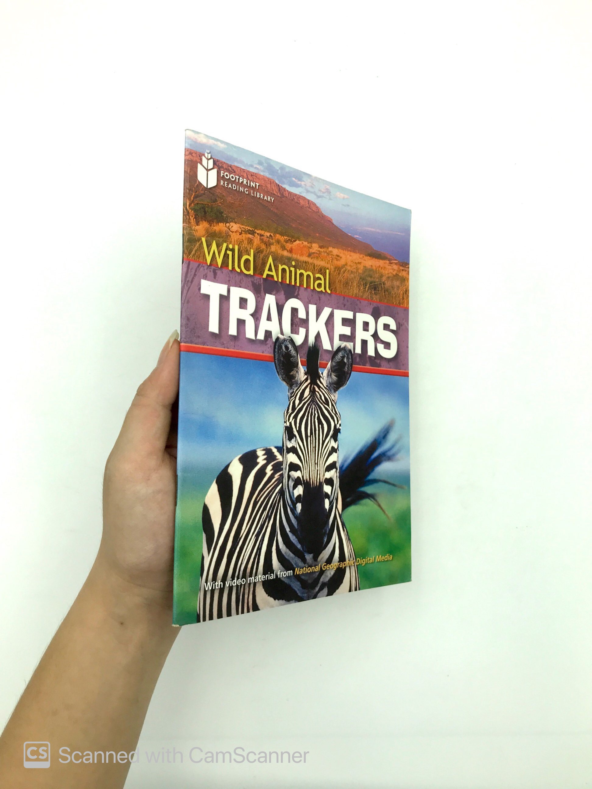 wild animal trackers: footprint reading library 1000 1st edition
